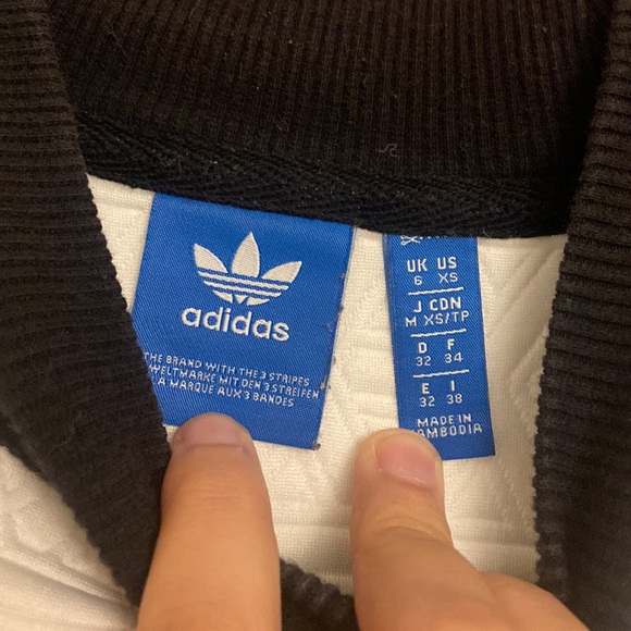 Adidas Sweatshirt - Picture 4 of 4